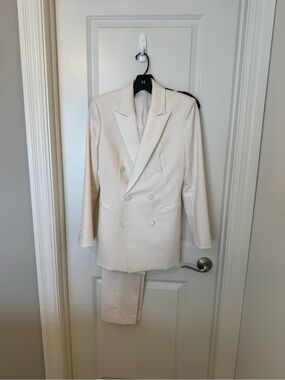 Theory Ivory Double-Breasted Tuxedo Blazer and Trousers Set